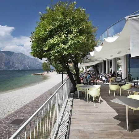 Ξενοδοχείο Ambienthotel Primaluna 3*