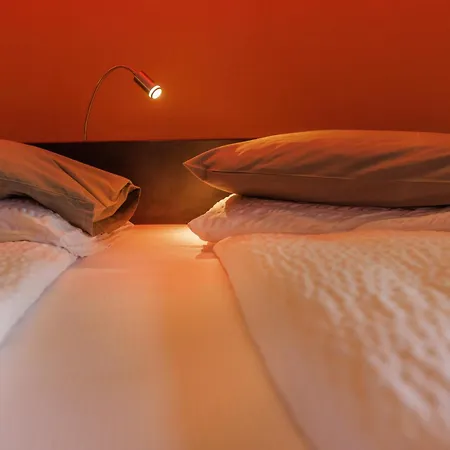 Ambienthotel Primaluna 호텔 말세진느