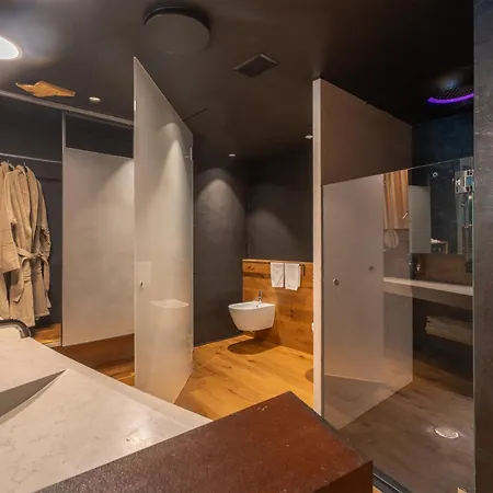 Ambienthotel Primaluna 말세진느